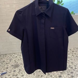 Figs scrubs top. Navy. Technical collection